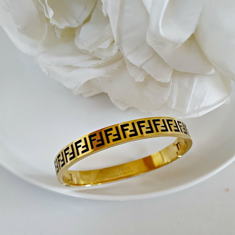 NEW! 18K PLATED Stainless TITANIUM LUXURY Vibes LETTER BRACELET